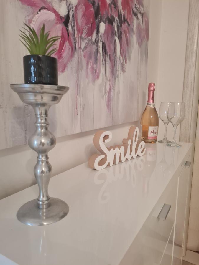 Apartmani Andrea Promajna Luaran gambar