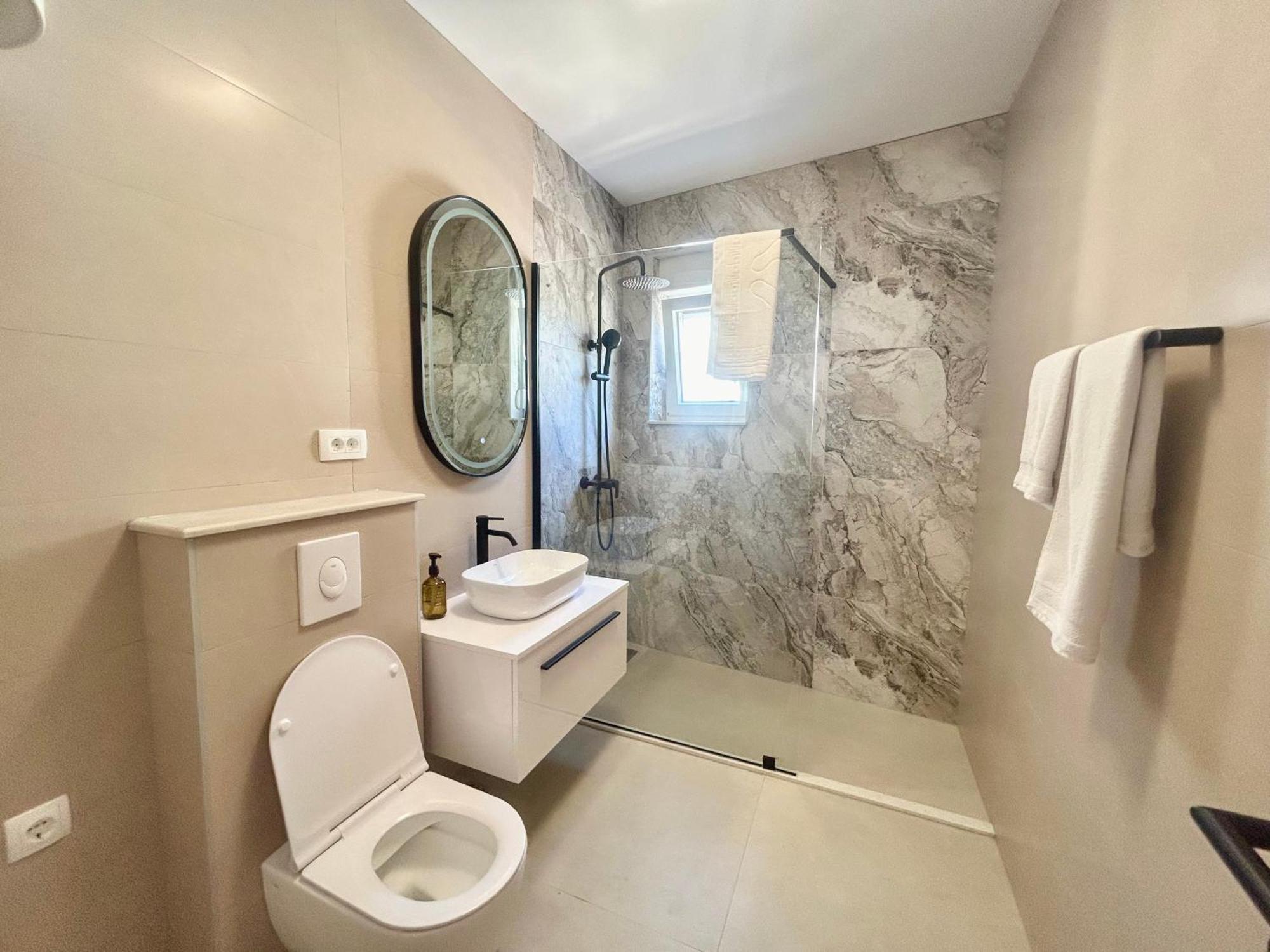 Apartmani Andrea Promajna Luaran gambar