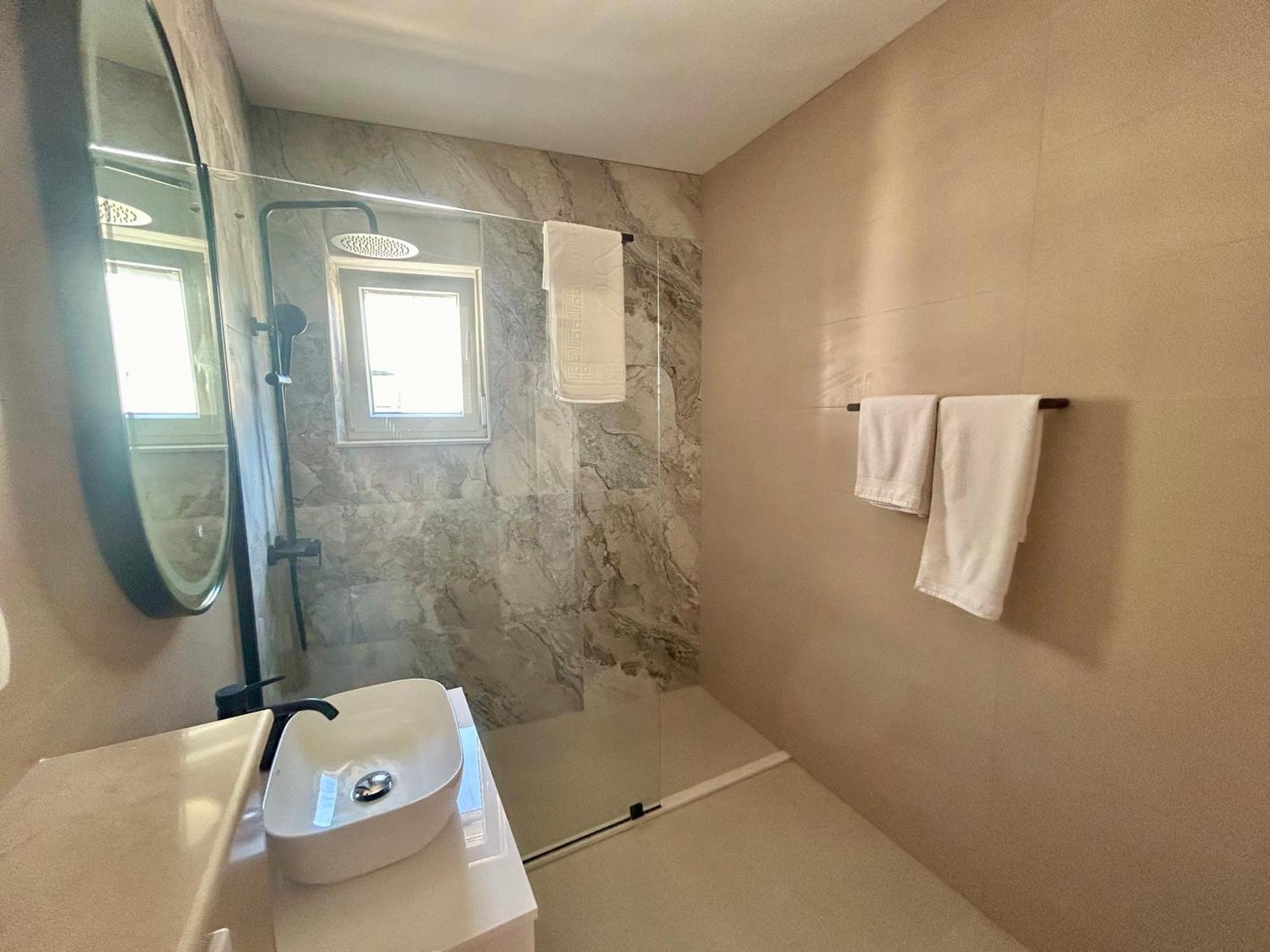 Apartmani Andrea Promajna Luaran gambar